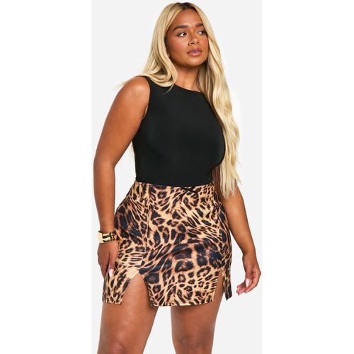 Minigonna Plus Size in Stretch leopardato rifinita con fiocco - boohoo - Modalova