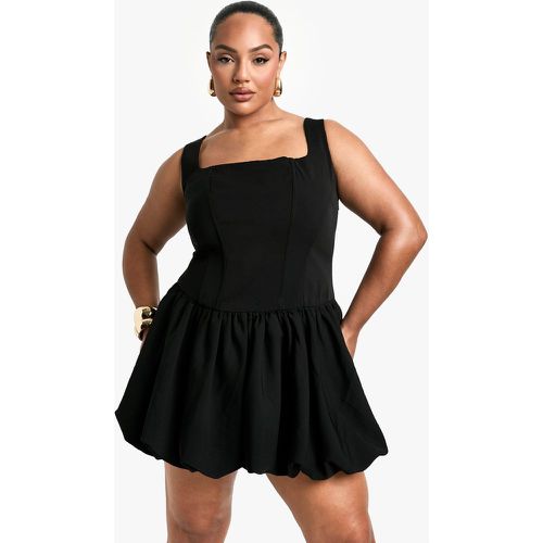 Plus Square Neck Pleated Skater Dress - boohoo - Modalova