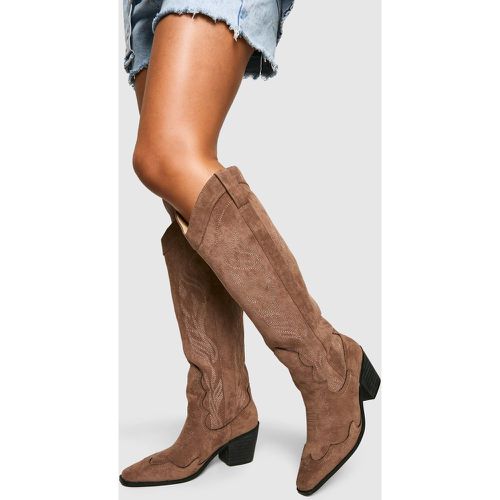 Botas Camperas Estilo Western Por La Rodilla Con Tacón - boohoo - Modalova