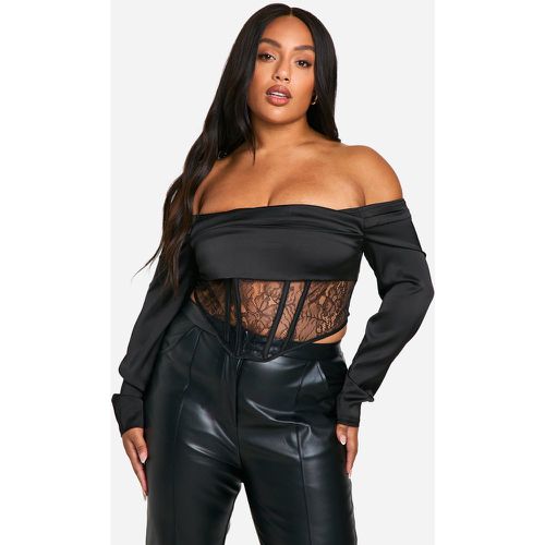 Top a corsetto Plus Size con scollo Bardot, pieghe e corpino in pizzo - boohoo - Modalova