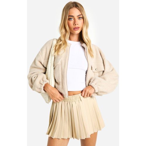 Giacca Bomber corta effetto lana con trama - boohoo - Modalova