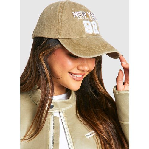 Gorra De Béisbol Con Retazos Y Bordado De New York - boohoo - Modalova