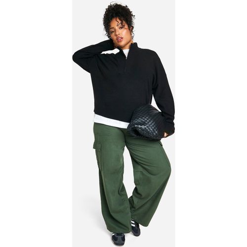 Maglione Plus Size con colletto e zip corta - boohoo - Modalova