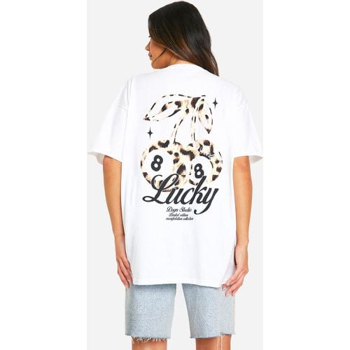 T-shirt oversize con stampa leopardata e slogan Lucky Cherry - boohoo - Modalova