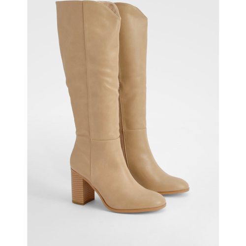 Botas De Caña Alta Con Tacón Grueso Y Madera - boohoo - Modalova