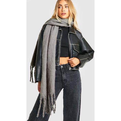 Bufanda Oversize Gruesa Con Flecos - boohoo - Modalova