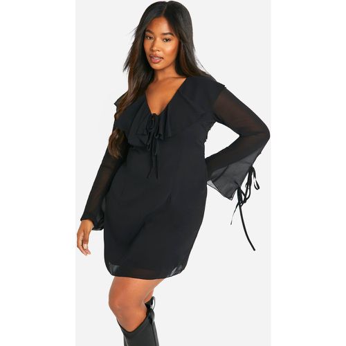 Vestito a trapezio Plus Size con arricciature - boohoo - Modalova