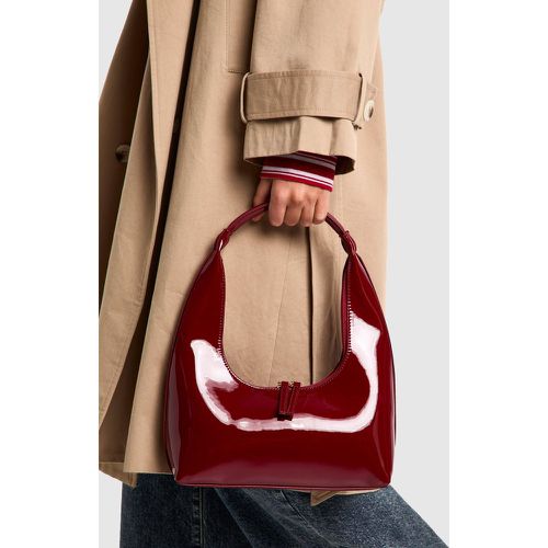 Bolso De Hombro De Vinilo Con Forma Curva - boohoo - Modalova