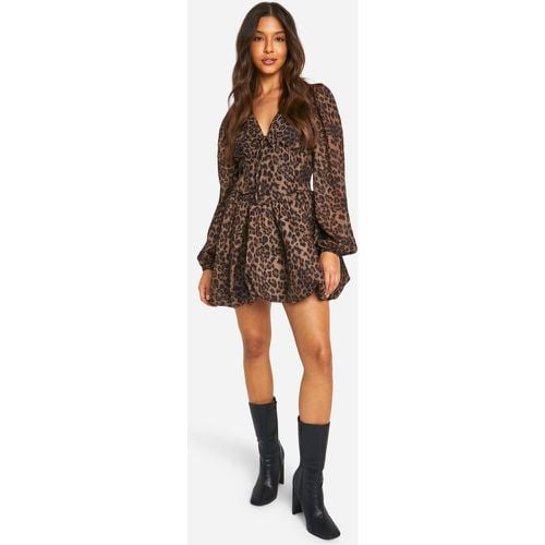 Vestido Skater Estilo Mesonera De Chifón Con Estampado De Leopardo Y Mangas Abullonadas - boohoo - Modalova