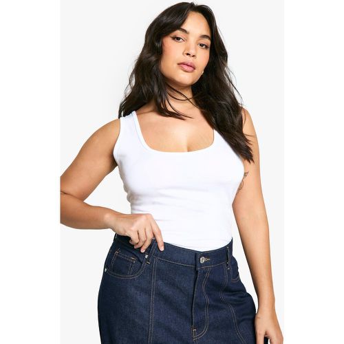 Body Plus Size smanicato in cotone con scollo rotondo - boohoo - Modalova