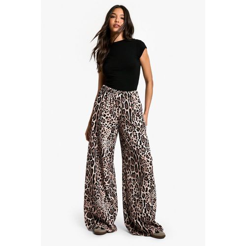 PANTALONI A GAMBA AMPIA IN LEOPARDO CON COULISSE IN VITA - boohoo - Modalova