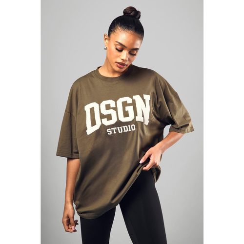 T-shirt oversize Dsgn Studio in spugna con applique - boohoo - Modalova