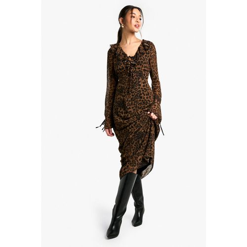 Vestido Maxi Recto De Chifón Con Volante Y Estampado De Leopardo - boohoo - Modalova