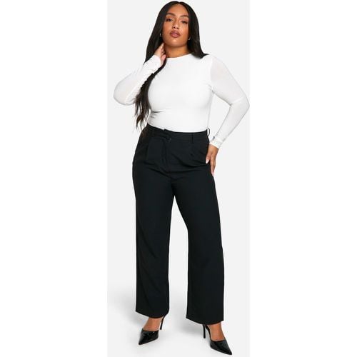 Pantaloni sartoriali Plus Size a gamba dritta - boohoo - Modalova