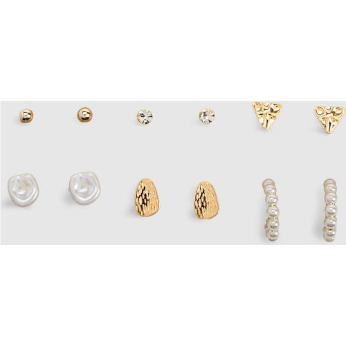 Pack De 6 Pendientes De Metal Martillado Y Perlas - boohoo - Modalova