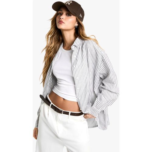 Camisa Oversize De Raya Diplomática Negra - boohoo - Modalova