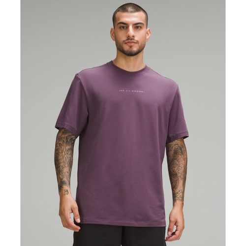 – Zeroed In Kurzarmshirt Grafik für Männer – Lila – Größe L - lululemon - Modalova