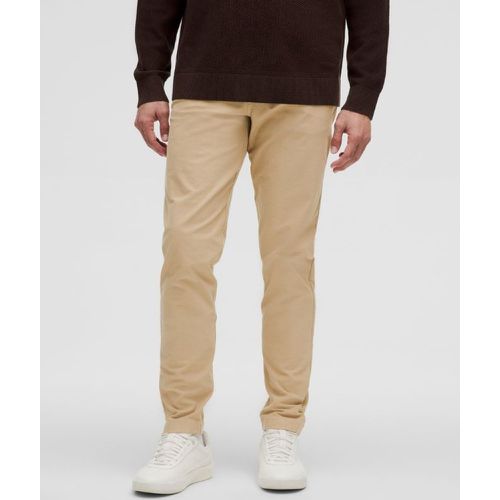 – ABC Hose im Slim Fit mit 5 Taschen Utilitech für Männer – 86 cm – Khaki – Größe 29 - lululemon - Modalova