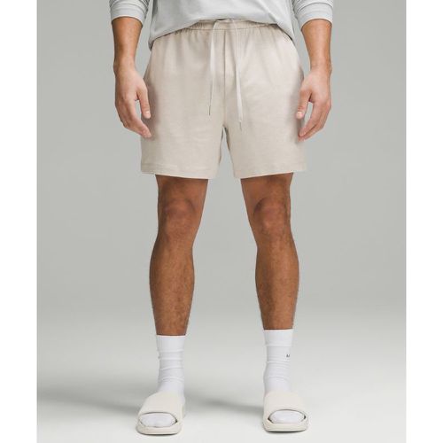– Soft Jersey Shorts für Männer – 13 cm – Weiß – Größe XS - lululemon - Modalova
