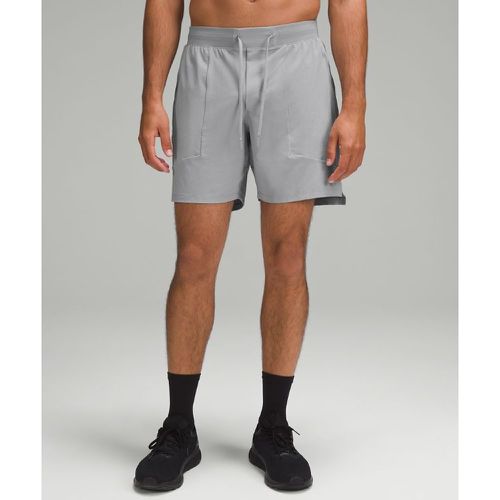 – License to Train Shorts Ohne Liner für Männer – 18 cm – Größe 2XL - lululemon - Modalova