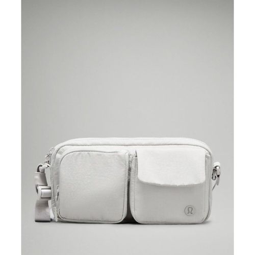– Umhängetasche mit mehreren Taschen, 2,5 L – Weiß - lululemon - Modalova