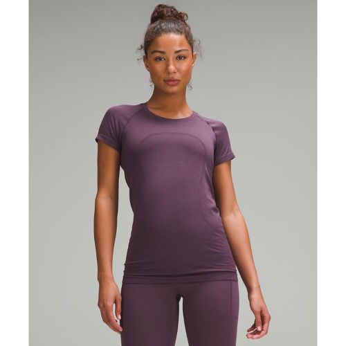– Swiftly Tech Kurzarmshirt 2.0 für Frauen – Lila – Größe 10 - lululemon - Modalova