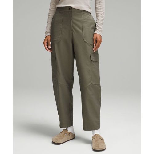 – Light Utilitech Cargo-Hose mit Taschen und hohem Bund für Frauen – Grün – Größe 26 - lululemon - Modalova