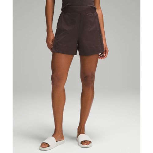 – Gewebte Stretch-Shorts im Relaxed Fit mit hohem Bund für Frauen – 10 cm – Größe 3XS - lululemon - Modalova