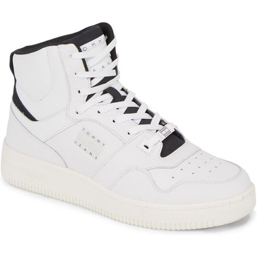 Sneakers - Tjm Basket Mid Leather EM0EM01258 Ecru YBL - Tommy Jeans - Modalova