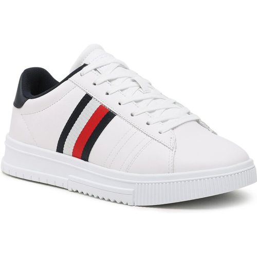 Sneakers - Supercup Leather FM0FM04706 White YBS - Tommy Hilfiger - Modalova