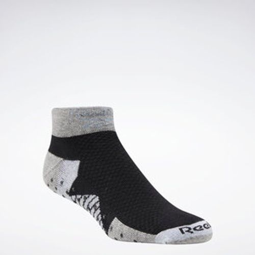 Classics Tailored Grip Socks HF7043 - Reebok - Modalova