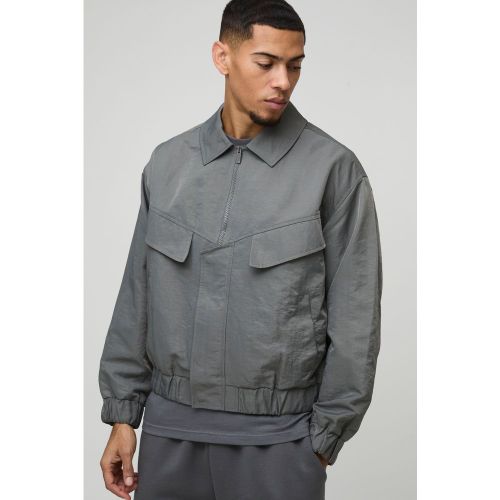 Chaqueta Harrington Oversize Recta De Nailon Aterciopelada Con Bolsillos - boohoo - Modalova