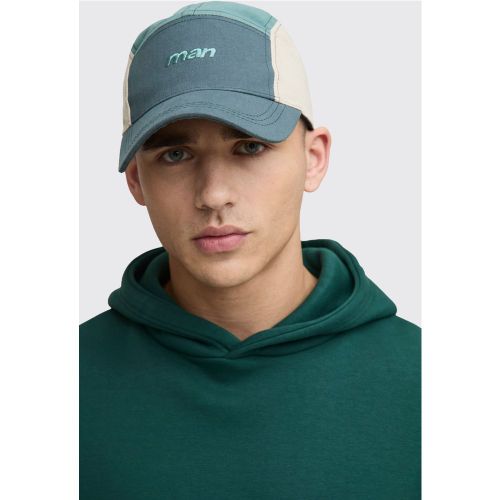 Gorra Man Ligera Con Panel De Nailon - boohoo - Modalova