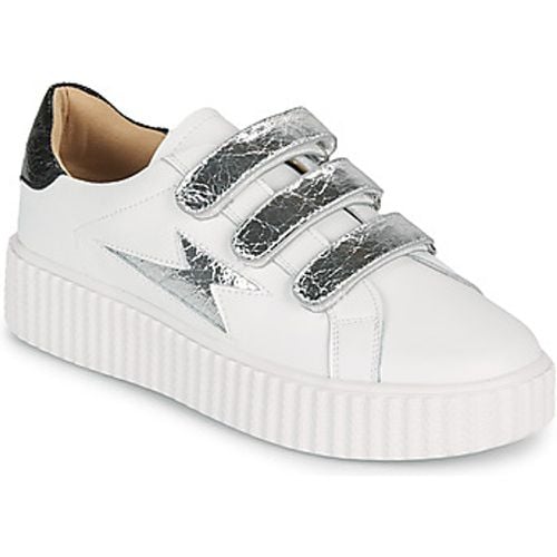 BK2231AG women's Shoes (Trainers) in - Vanessa Wu - Modalova