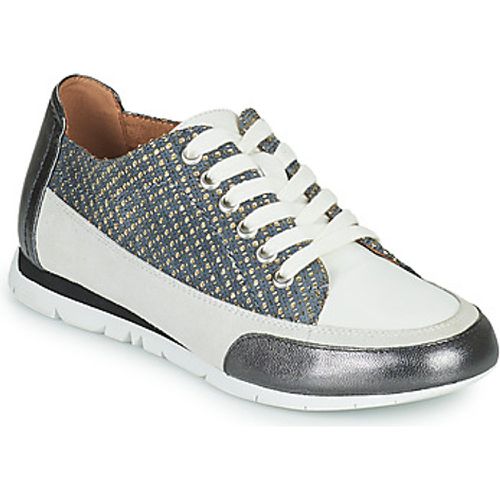 CAMINO women's Shoes (Trainers) in - Karston - Modalova