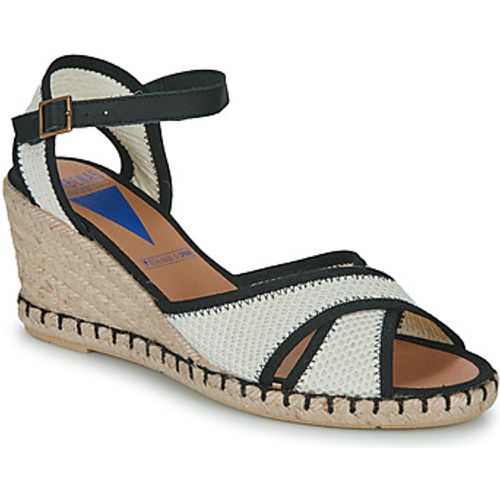 DANA women's Espadrilles / Casual Shoes in - Verbenas - Modalova