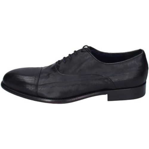 EZ260 men's Derby Shoes & Brogues in - Eveet - Modalova