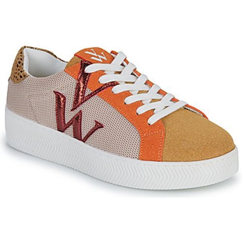 GAIA women's Shoes (Trainers) in - Vanessa Wu - Modalova