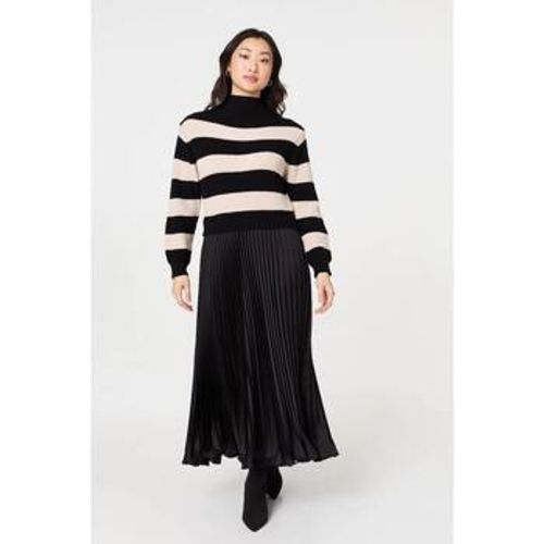Striped High Neck Pleat Knit Maxi Dress women's Long Dress in - Izabel London - Modalova