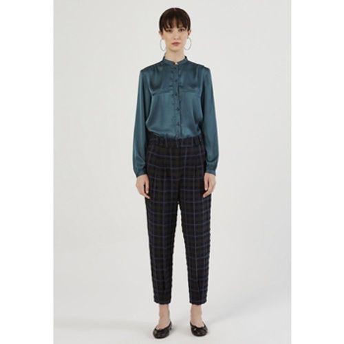 Hosen Navy Blue Plaid Embossed Jacquard Pleated Trousers - Just Like You - Modalova