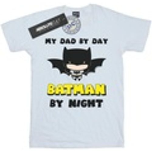 T-shirts a maniche lunghe Batman Dad By Day - Dc Comics - Modalova
