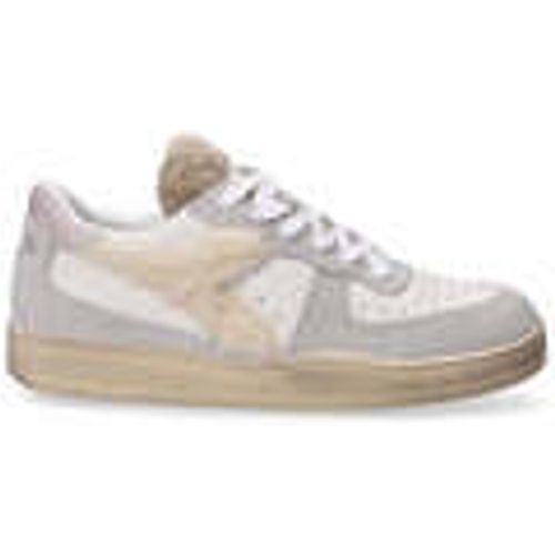 Sneakers basse sneaker Basket low teddy bianca - Diadora - Modalova