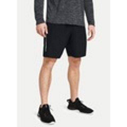 Pantaloni corti MODA UOMO, SHORTS - Under Armour - Modalova