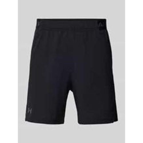 Regular Fit Shorts mit elastischem Label-Bund Modell 'Vanish' - Under Armour - Modalova