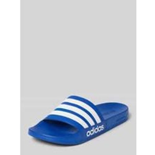 Slides mit Label-Details Modell 'ADILETTE SHOWER' - adidas Sportswear - Modalova