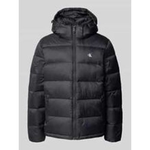 Steppjacke mit Logo und Reißverschlusstaschen - Calvin Klein - Modalova