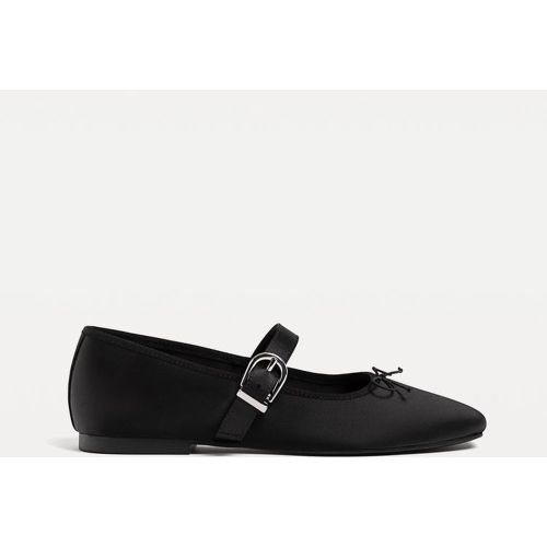 Ballerines satinées à nœud 35 - Stradivarius - Modalova