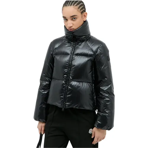 Gepolsterte Kurze Daunenjacke - Moncler - Modalova