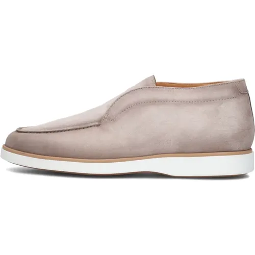 Graue Wildleder Slip-Ons Klassischer Stil , Herren, Größe: 43 EU - Magnanni - Modalova