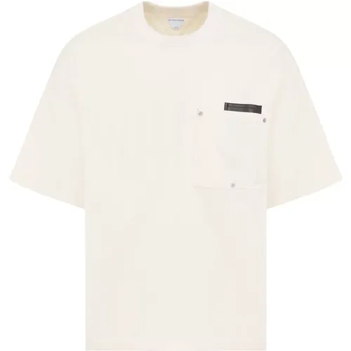 Leather Pocket T-Shirt , male, Sizes: S, L - Bottega Veneta - Modalova